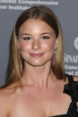 Emily VanCamp - 4th Annual Pink Party 09/13/2008 фото №1319659