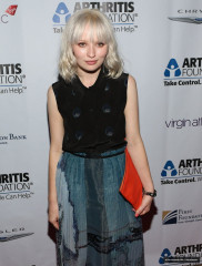 Emily Browning фото №709263