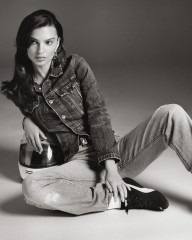 Emily Ratajkowski - Pop Magazine (2025) фото №1415054