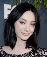 Emma Dumont – 2019 Fox Winter TCA in LA фото №1139358