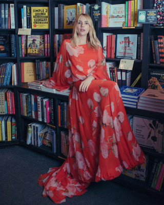 Emma Roberts by Franck Roberts for Valentino x Belletrist Campaign // 2021 фото №1296496
