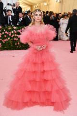 Emma Roberts – 2019 Met Gala фото №1169657