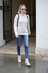 Emma Roberts Shopping at Ralph Lauren in Beverly Hills фото №1029423