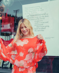 Emma Roberts by Franck Roberts for Valentino x Belletrist Campaign // 2021 фото №1296488