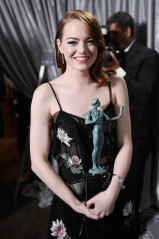 Emma Stone-23rd Annual Screen Actors Guild Awards фото №936915