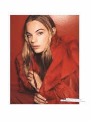 ESTELLA BOERSMA in Elle Magazine, UK December 2019 фото №1231443
