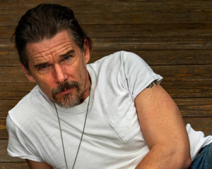 Ethan Hawke by Ali Smith for The Guardian || Nov 2020 фото №1283739