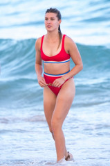 Eugenie Bouchard in Bikini фото №1117852