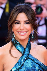 Eva Longoria – Mission Impossible The Final Reckoning Premiere Cannes 2025 фото №1418363