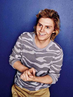 Evan Peters фото №730096