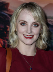 Evanna Lynch – “Mowgli” Premiere in Hollywood фото №1122379