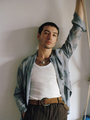 Ezra Miller for Wonderland фото №1023952