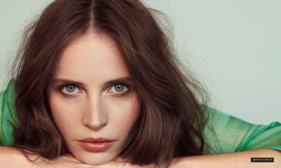 Felicity Jones – Photoshoot for The Observer Magazine November 2019 фото №1231343