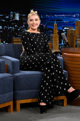 Florence Pugh - The Tonight Show Starring Jimmy Fallon in New York 03/20/2023 фото №1367516
