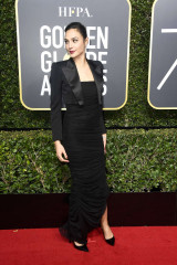 Gal Gadot – 2018 Golden Globe Awards in Beverly Hills фото №1028733