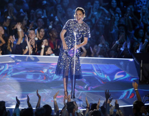 Gal Gadot – MTV Video Music Awards in Los Angeles фото №991230