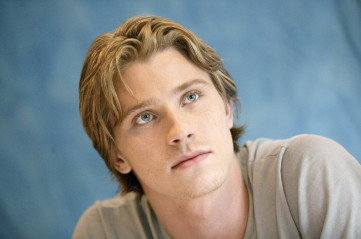 Garrett Hedlund фото №249703