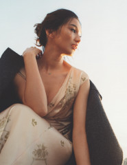 Gemma Chan-«VOGUE» 2021 фото №1305591