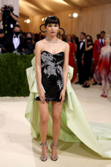 Gemma Chan-Met Gala 2021 фото №1311002