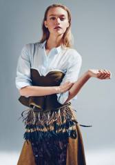 Gemma Ward - photoshoot for SUNDAY STYLE MAGAZINE, by Beau Grealy фото №977503