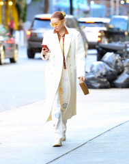 Gigi Hadid - New York 10/11/2021 фото №1318344