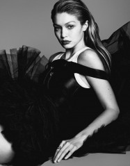 Gigi Hadid - Vogue Japan фото №1156490
