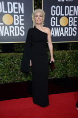 Gillian Anderson – Golden Globe Awards 2018 фото №1029015