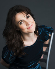 Gillian Kearney фото