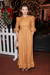 Ginnifer Goodwin- Palisades Village Store Launch Party in LA фото №1124772