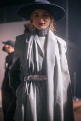 Grace Elizabeth - 2022 Alberta Ferretti Fashion Show 02/24/2022 фото №1341813