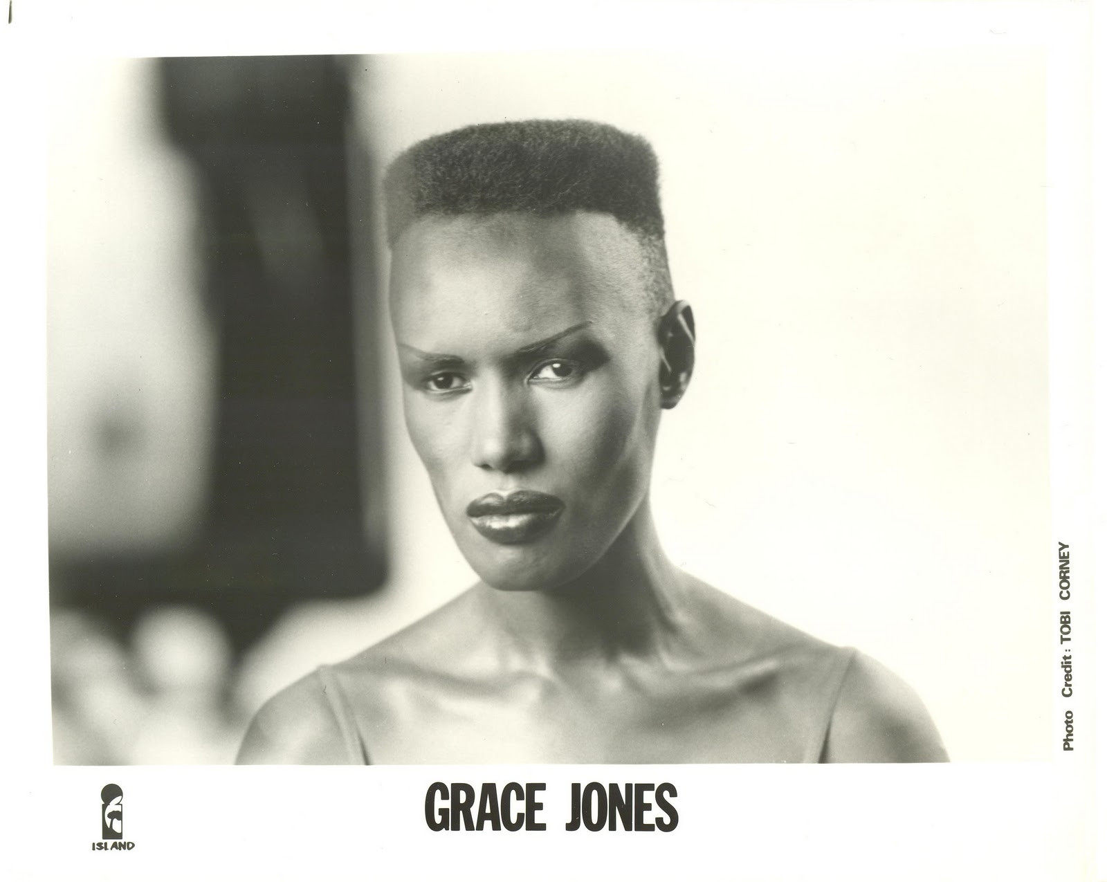 Грэйс Джонс (Grace Jones)