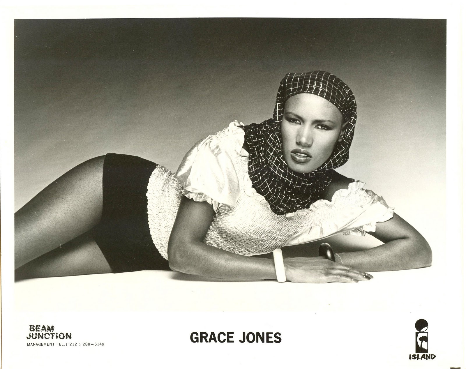 Грэйс Джонс (Grace Jones)