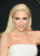 Gwen Stefani - 45th Peoples Choice Awards in Santa Monica 11/10/2019 фото №1231976