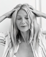 Gwyneth Paltrow - Goop Glow (September 2021) фото №1311806