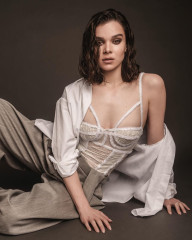 Hailee Steinfeld – for Esquire Mexico March 2025 фото №1412874
