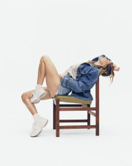 Hailey Baldwin -  Levi’s 501 Originals // 2021 фото №1304436