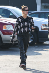 Hailey Rhode Bieber - Shopping in West Hollywood 11/02/2021 фото №1320655
