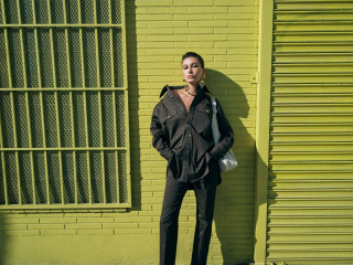 Hailey Baldwin for Saint Laurent Summer 2024 by Gray Sorrenti фото №1396795