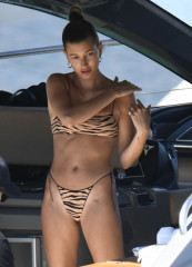 HAILEY BIEBER in Bikini at a Yacht in Italy 06/23/2020 фото №1261265