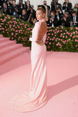 Hailey Bieber – 2019 Met Gala фото №1169591