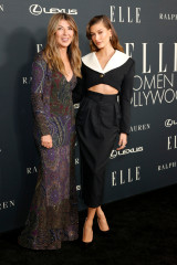 Hailey Baldwin - Elle's 27th Annual Women in Hollywood Celebration 10/19/2021 фото №1317236