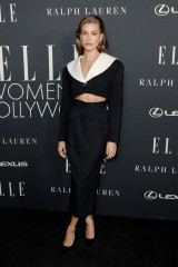 Hailey Baldwin - Elle's 27th Annual Women in Hollywood Celebration 10/19/2021 фото №1317227