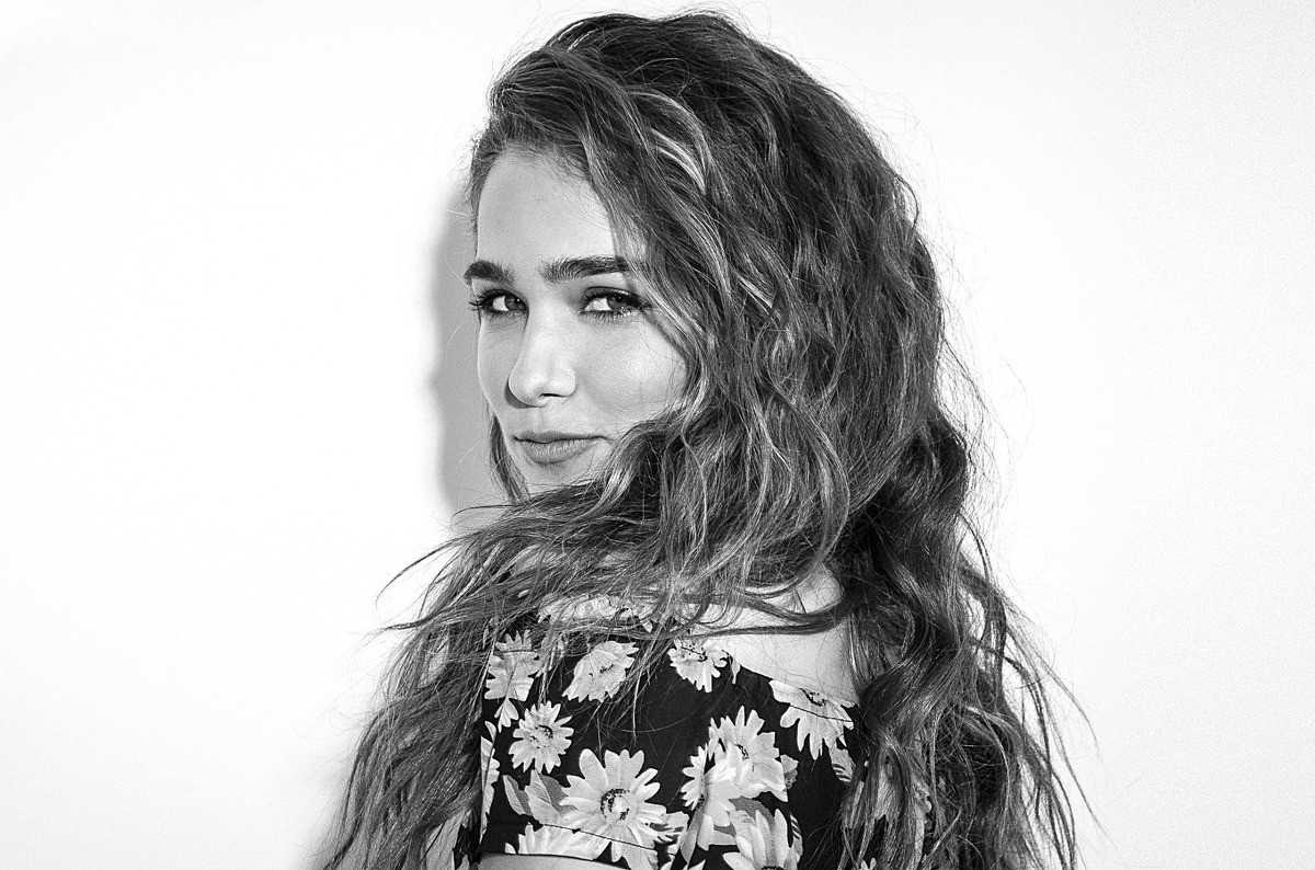 Хейли Лу Ричардсон (Haley Lu Richardson)