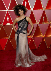 Halle Berry – 2017 Academy Awards in Hollywood фото №943763