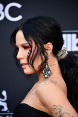 Halsey - Billboard Music Awards in Las Vegas 05/20/2018 фото №1072514