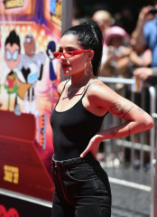 Halsey - Teen Titans Go! To the Movies Premiere in LA 07/22/2018 фото №1087619
