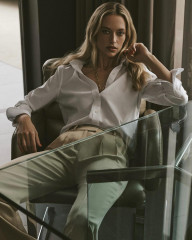 Hannah Ferguson for Brooks Brothers фото №1384241