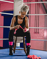 Hannah Spearritt – Sport Relief Celebrity Boxing Promos 2018 фото №1062513
