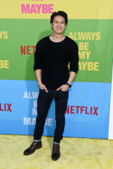 Harry Shum - Premiere Of Netflix's "Always Be My Maybe"  фото №1177840