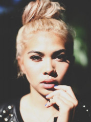 Hayley Kiyoko фото №1111529